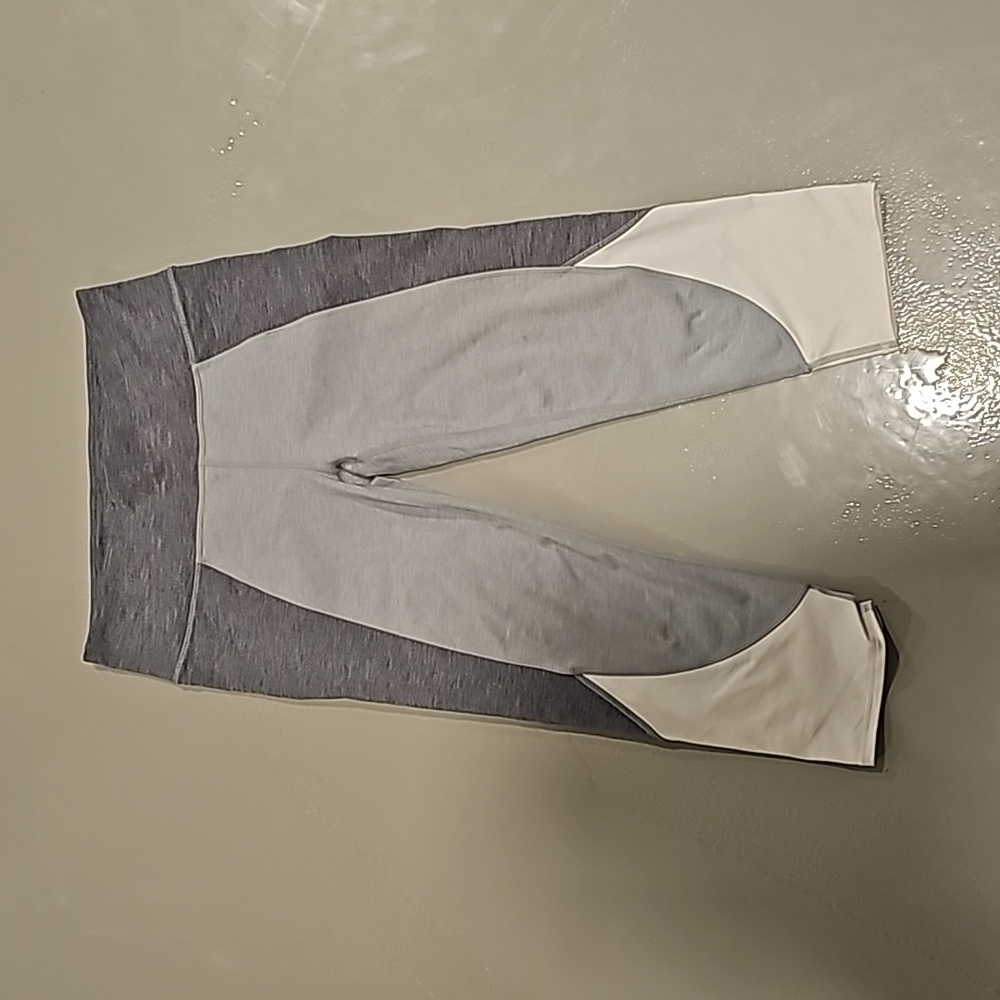 Athleta Capri pants, size M